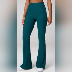 NWT FABLETICS Cloud Jersey Fold Over Flare Pant/Muscle Tank Set Large Tall Green